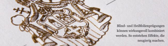 wappen folienprägung in heraldik art mit goldfolie und ist fühlbar